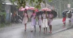 রংপুর-ময়মনসিংহে অতি ভারী বৃষ্টির আভাস, কমবে তাপমাত্রা