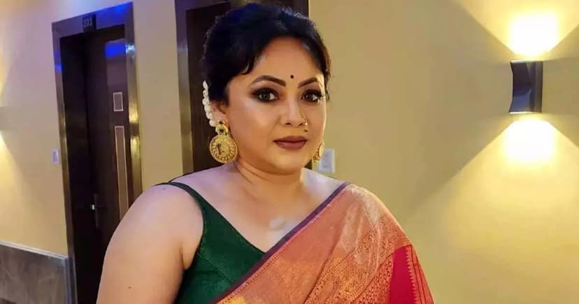 নিরাপত্তাহীনতায় ভুগছেন শ্রীলেখা মিত্র