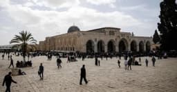 মসজিদুল আল-আকসার কিছু অংশ ধসে পড়ার শঙ্কা