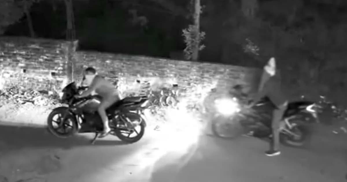 মির্জাপুরে বিএনপি সভাপতির বাড়ি থেকে ২টি মোটরসাইকেল চুরি