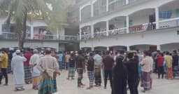 টুপি নিয়ে ঝগড়া, ঘুমের মধ্যেই সহপাঠীকে জবাই