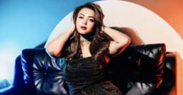 কৌশানিকে মেকআপ ছাড়া দেখতে চাইলেন পরিচালক!