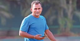 অবশেষে জাতীয় দলের কোচের দায়িত্ব ছাড়ছেন সালাউদ্দিন