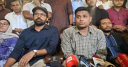 বিএনপি জুলাই সনদ না দেখেই স্বাক্ষর করল কেন, প্রশ্ন হাসনাতের