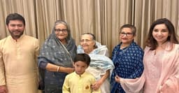 হঠাৎ নিক্সন চৌধুরীর বাসায় প্রধানমন্ত্রী