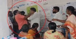 ভোটারকে থাপ্পড় মারায় এমপির গালে পাল্টা থাপ্পড়!