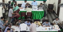 জাকসু নির্বাচনের ভোট গণনার কার্যক্রম শুরু