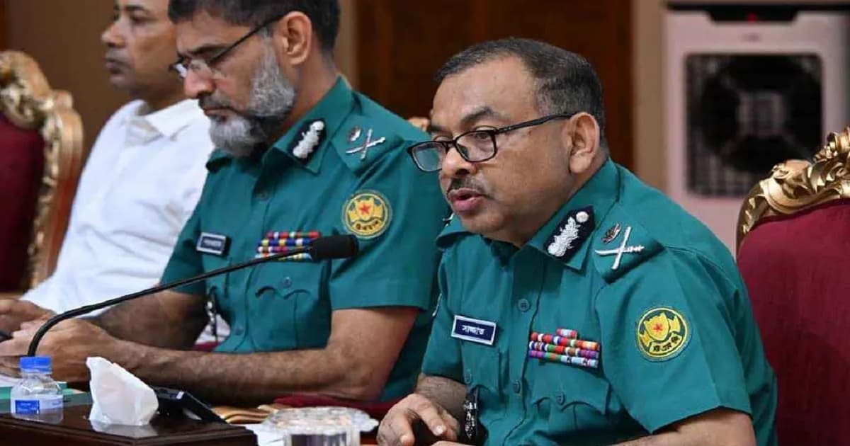 নির্বাচনে পুলিশকে শতভাগ নিরপেক্ষ থাকার নির্দেশ ডিএমপি কমিশনারের