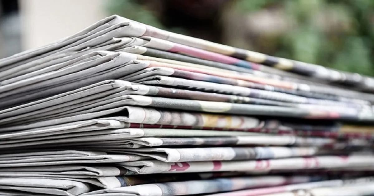 একই সংবাদ ছাপায় ১১ পত্রিকার ডিক্লারেশন বাতিল