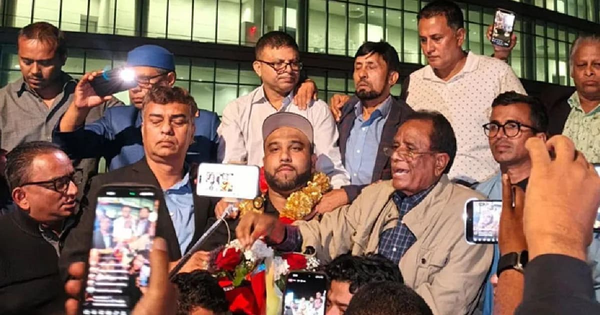 জামিনে মুক্ত আখতারের ওপর ডিম নিক্ষেপকারী যুবলীগ নেতা