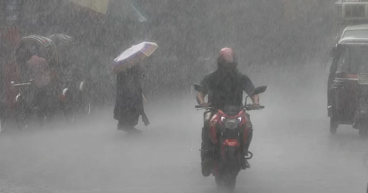 অতি ভারী বৃষ্টির আভাস, কৃষকদের বিশেষ সতর্কতা