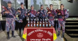 কলমাকান্দা সীমান্তে দুই অভিযানে ৬৫ বোতল মদ জব্দ