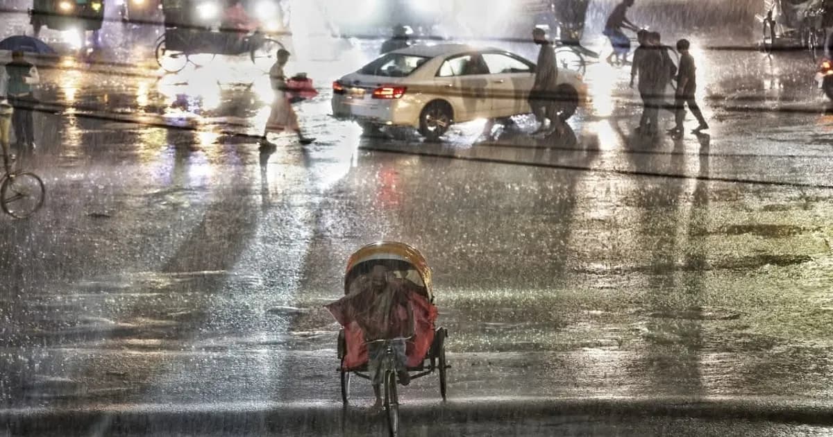 ঢাকায় ঝরল ৩২ মিলিমিটার বৃষ্টি, রাতে কমতে পারে তাপমাত্রা