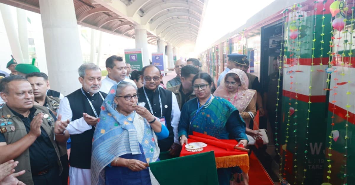 সমুদ্রের শহরে রেল স্টেশন উদ্বোধন ও রেল ভ্রমণ ছবিতে ছবিতে